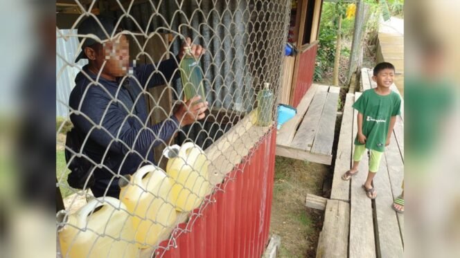 Larangan Penjualan Bensin Malaysia Eceran Di Pulau Sebatik, Menjadi Dilema Warga Perbatasan RI – Malaysia