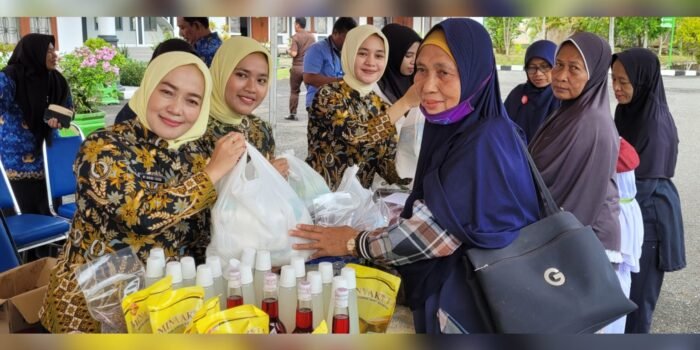 Sambut Hari Bhakti Adhyaksa, Kejari Nunukan Buka Bazar Sembako Permudah Kebutuhan Warga Perbatasan