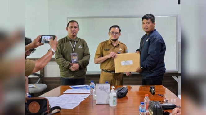 
					KPU Nunukan Terima Hasil Pemeriksaan Kesehatan 3 Paslon Kada Nunukan