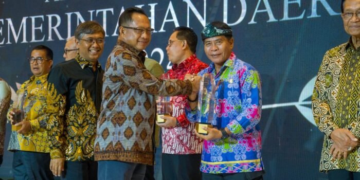 Lagi! Gubernur Zainal Sukses Raih Penghargaan AKPD 2024