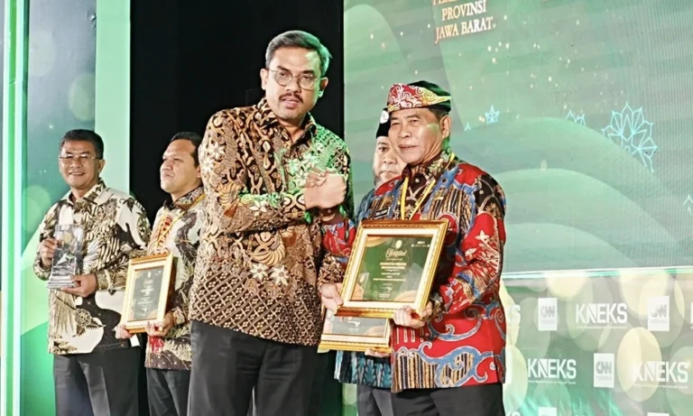 Gubernur Kaltara Terima Dua Penghargaan Bergengsi Bidang Ekonomi Syariah