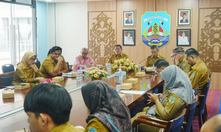 PAD Kaltara Diperkuat, Wagub Minta Pajak dan Retribusi Dikaji Lebih Optimal PAD Kaltara Diperkuat, Wagub Minta Pajak dan Retribusi Dikaji Lebih Optimal